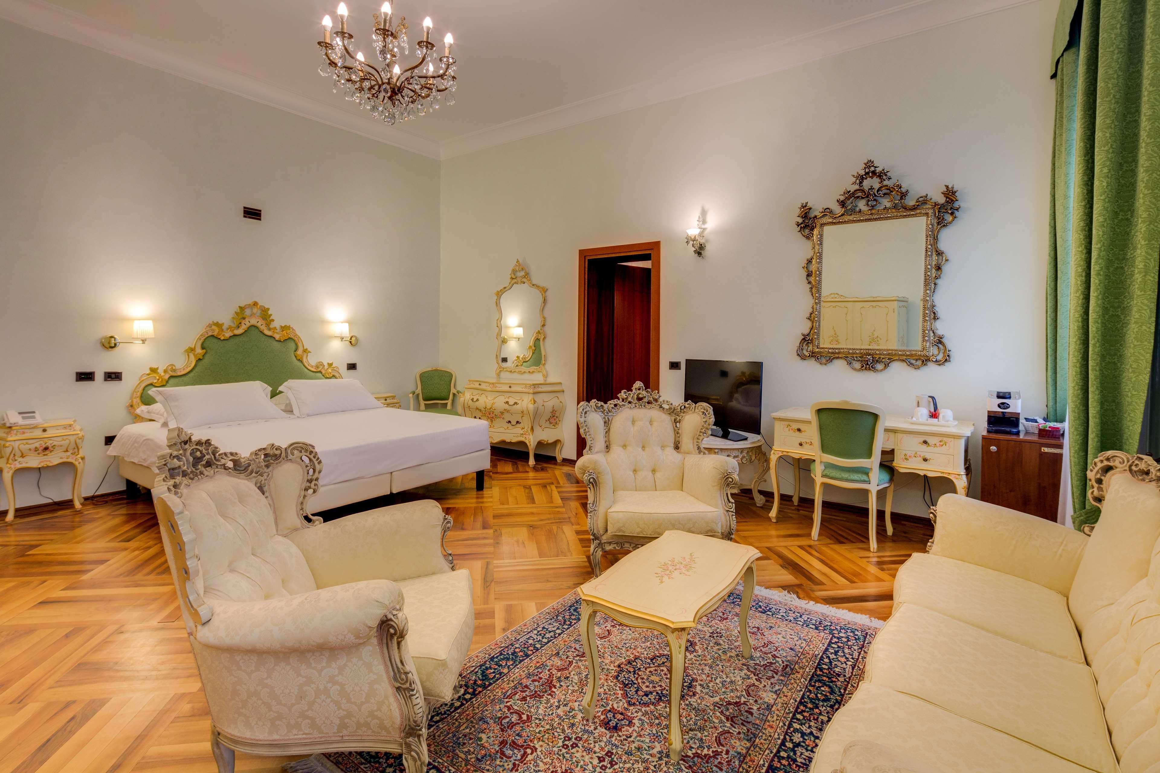 Best Western Plus Hotel Villa Tacchi Gazzo  ภายนอก รูปภาพ